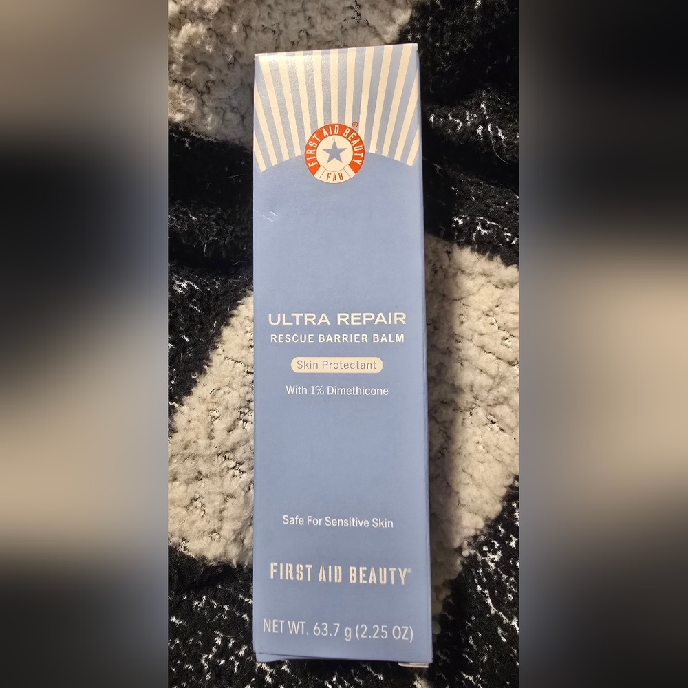 First Aid Beauty Ultra Repair Rescue Barrier Balm